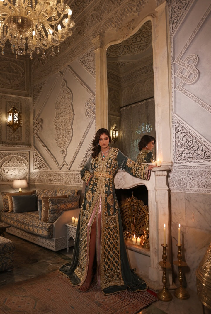 Takchita Goddess (grise)